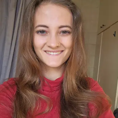 Alina M.