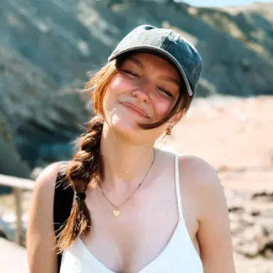 Elena V.