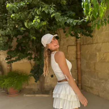 Anna R.